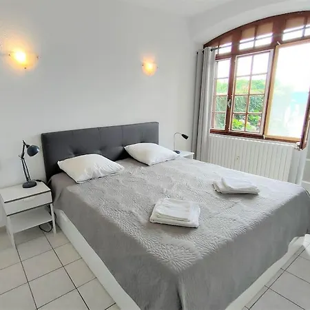 Le Petit Goudarguais Apartment *