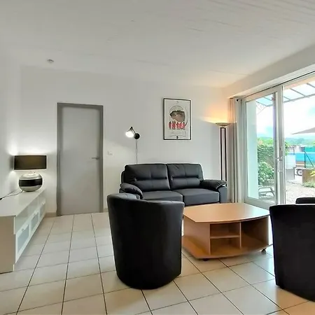 Le Petit Goudarguais Apartment *