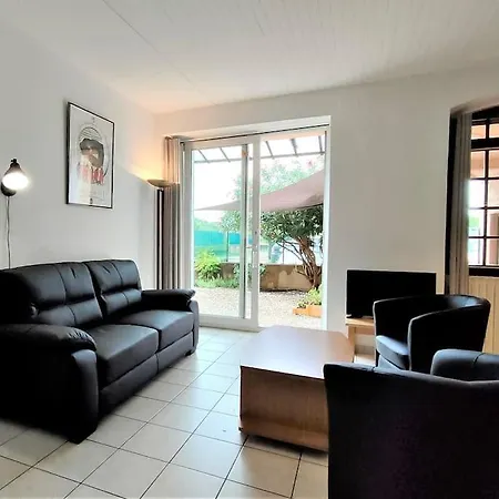 Le Petit Goudarguais Apartment *