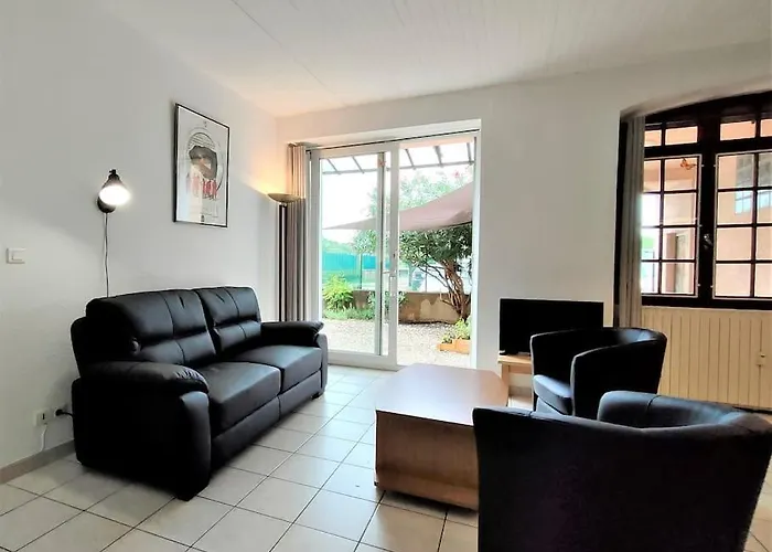 Le Petit Goudarguais Apartamento *